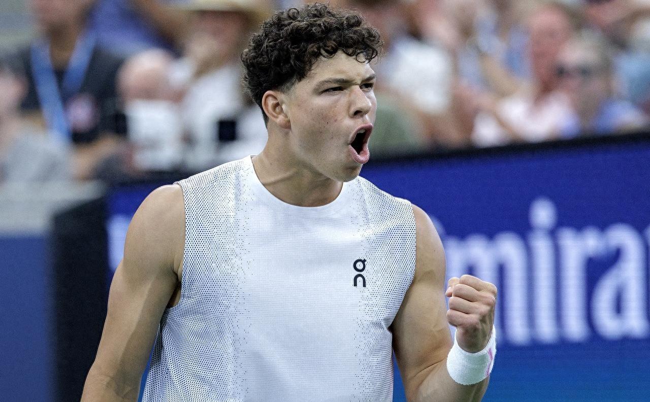 9体育-关于赛地聚焦：中超赛后热度飙升，莱比锡更衣室发声，赛场秩序良好，身体对抗强度拉满的信息